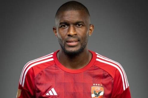 موديست: أشكر الله على قيادتي لطريق رفع الألقاب ومشاعر الفرح